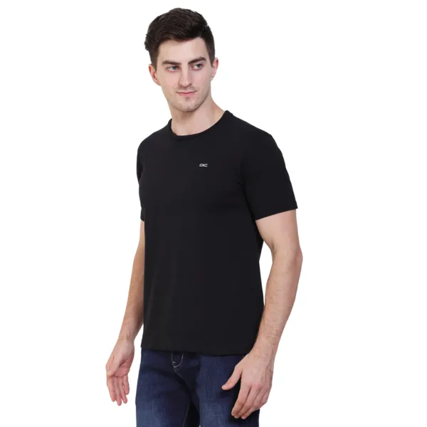 solid round neck t-shirt