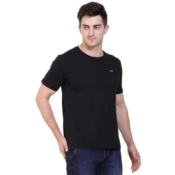 solid round neck t-shirt